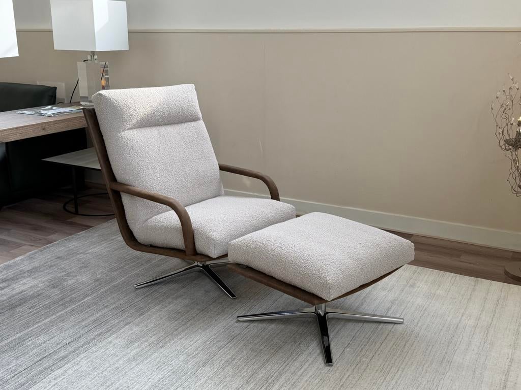 Leolux Kudo draai/ loungefauteuil met hocker NIEUW, Ophalen, Nieuw, Stof, 50 tot 75 cm
