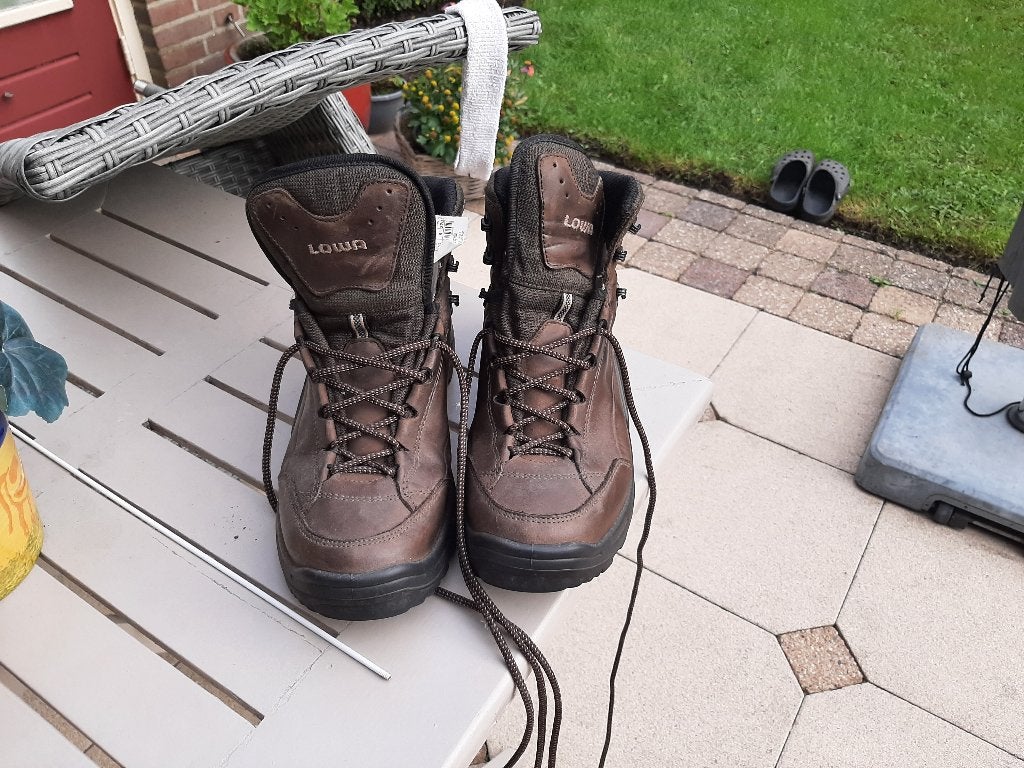 Heren wandelschoenen, Kleding | Dames, Bruin, Lowa, Zo goed als nieuw, Wandelschoenen