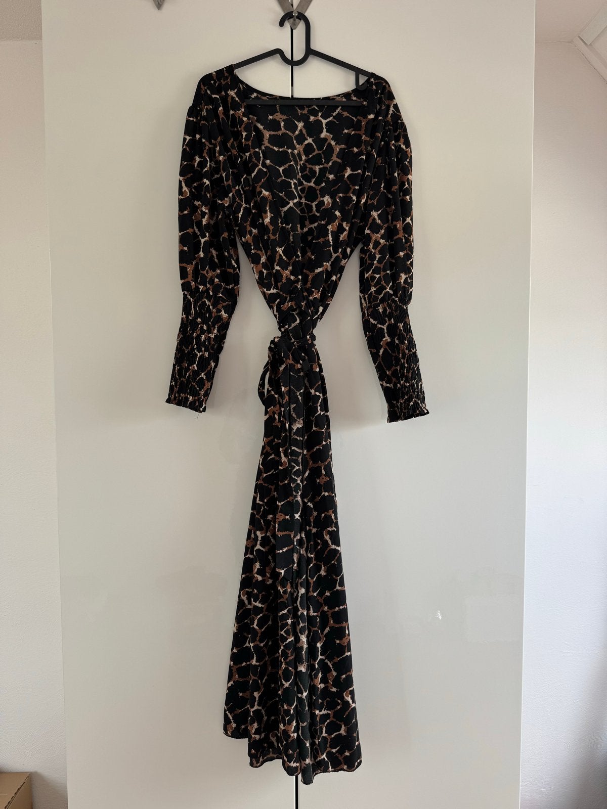 Maxi wikkeljurk met Giraffe Print en Strikdetail maat L/XL, Meerkleurig, Maat 42/44 (L), Ophalen of Verzenden, Zo goed als nieuw