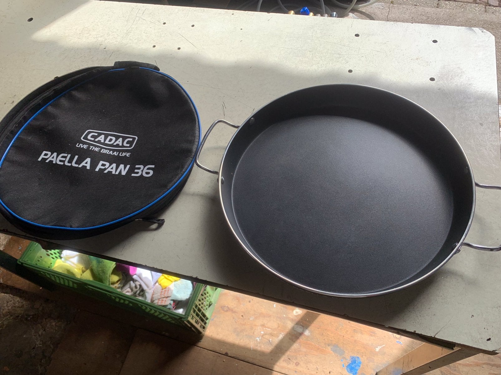Paella pan 36cm, Ophalen, Zo goed als nieuw
