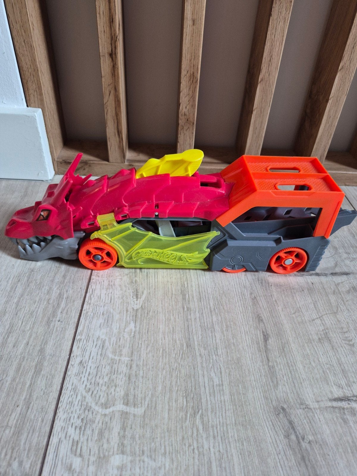 Hot Wheels Draak Speelset, Kinderen en Baby's, Speelgoed | Speelgoedvoertuigen, Ophalen of Verzenden, Zo goed als nieuw