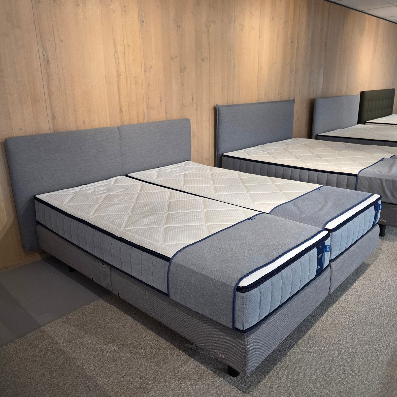 Showroom Auping Boxspring 180x210 Elektrisch 1M 45% Korting, 210 cm, Tweepersoons, Ophalen of Verzenden, Zo goed als nieuw