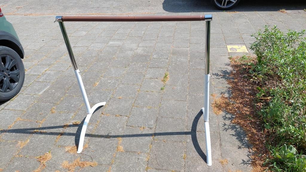 2x Verstelbare Barre (wit/zwart) - Klein, met roestsporen, Ophalen, Gebruikt, Overige typen