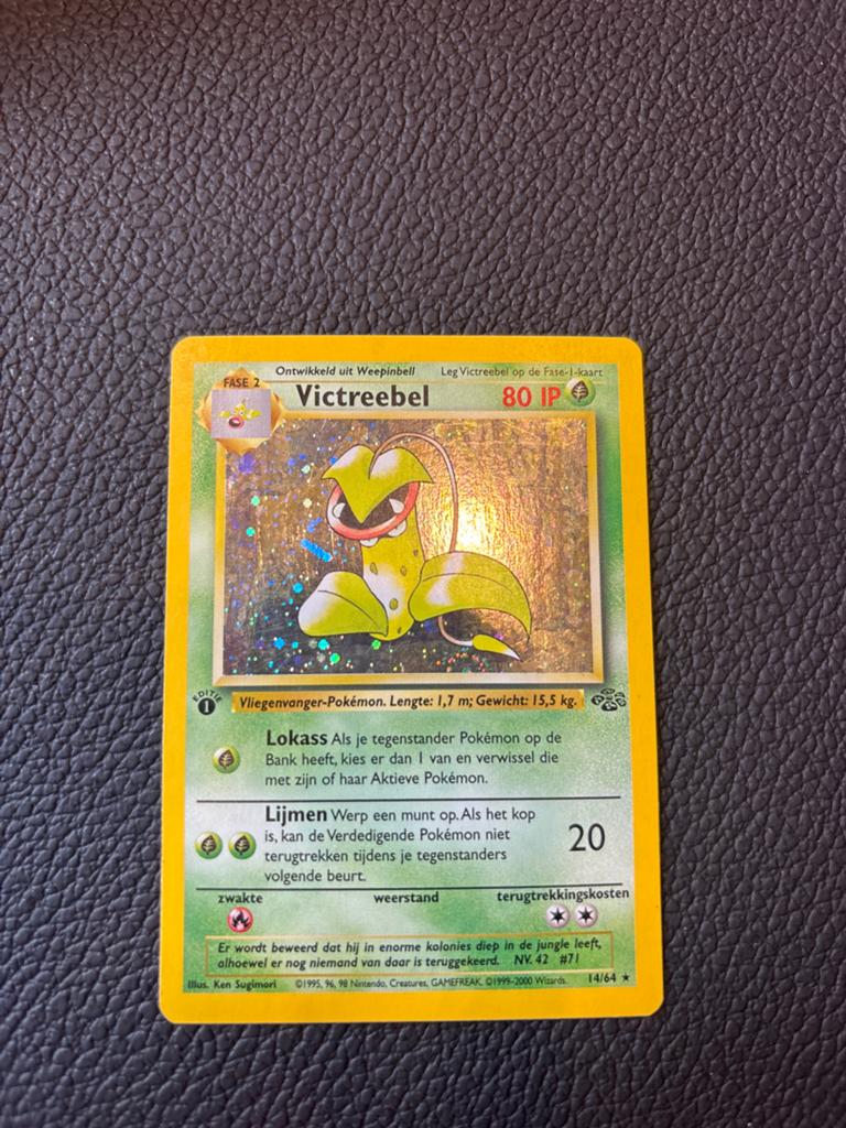 Victreebel 14/64 Holo - 1st edition Jungle set (Nederlands), Ophalen of Verzenden, Zo goed als nieuw, Losse kaart, Foil