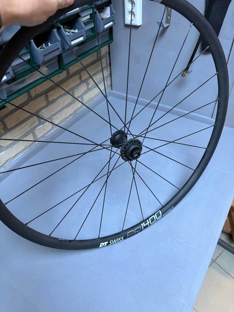 DT Swiss PR1400 dicut - Steekas en schijfremmen, Ophalen, Zo goed als nieuw, Aluminium