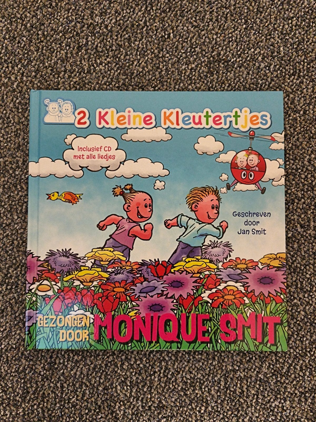 2 Kleine Kleutertjes Boek met CD - Jan Smit & Monique Smit, Fictie algemeen, Jongen of Meisje, Ophalen of Verzenden, Voorleesboek