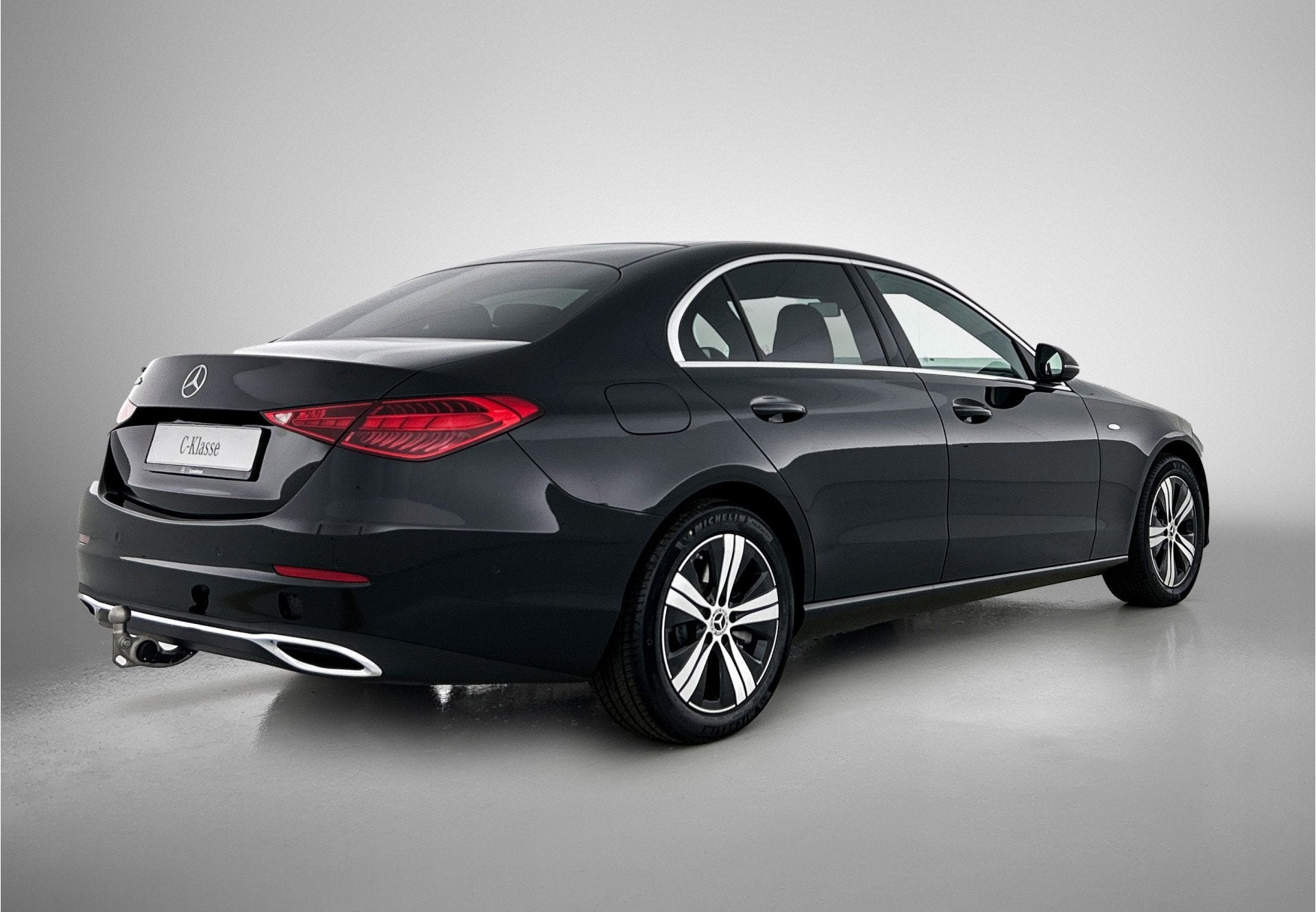 Mercedes-Benz C-Klasse 300 e Business Solution | Trekhaak |, Auto's, Mercedes-Benz, Automaat, 12 maanden, Achterwielaandrijving