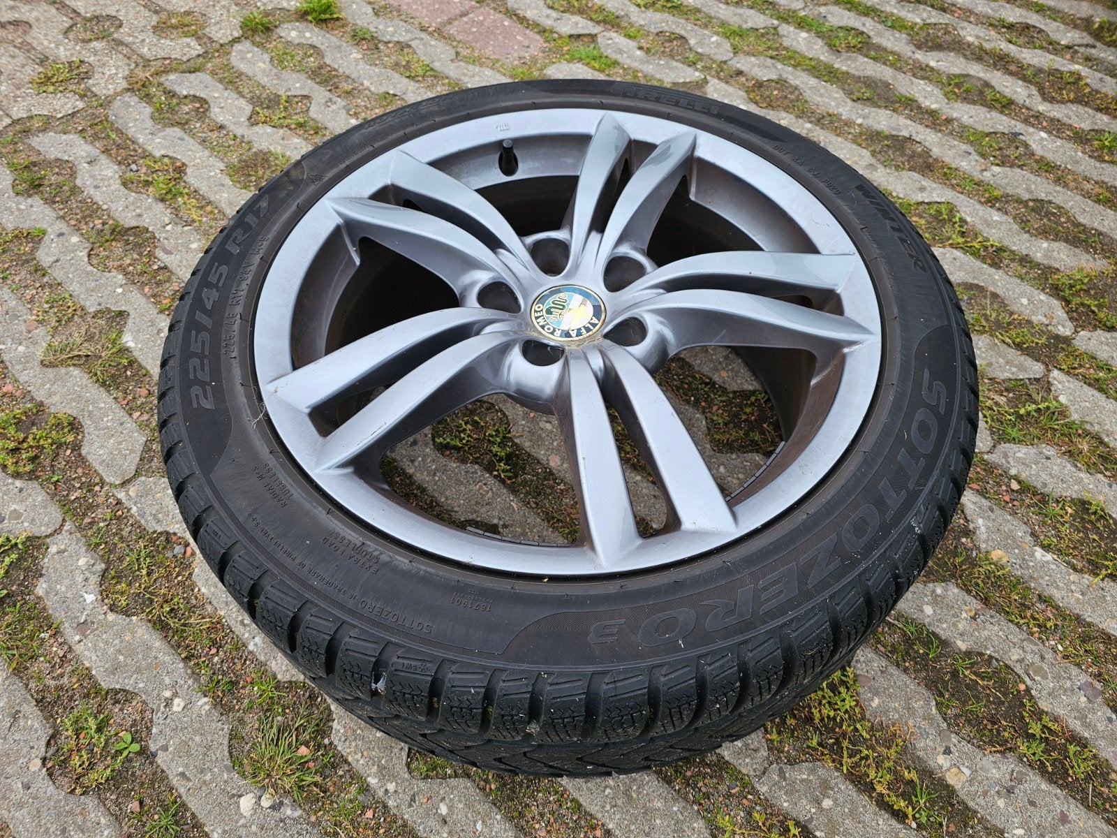 Velgen Alfa Romeo Giulietta met winterbanden, Auto-onderdelen, Gebruikt, Banden en Velgen, 17 inch, Personenwagen