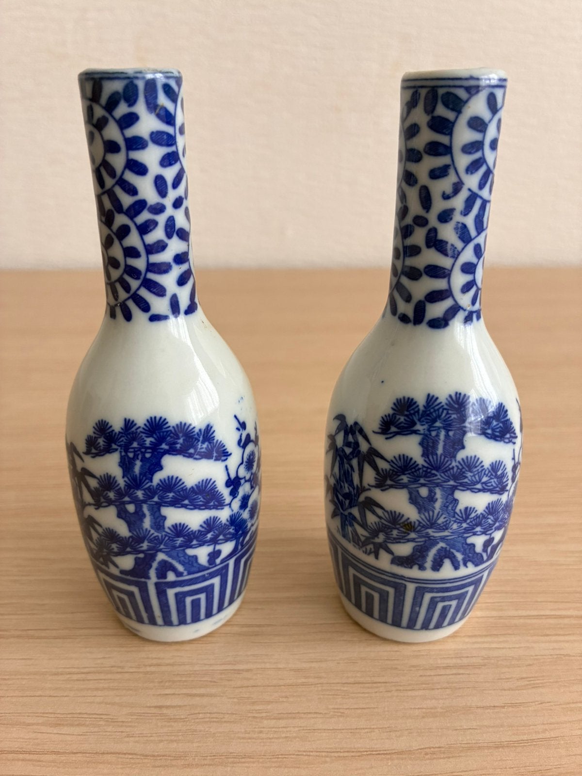 Japanse blauw-witte miniatuurvaasjes / sakeflesjes (Vintage), Antiek en Kunst, Ophalen