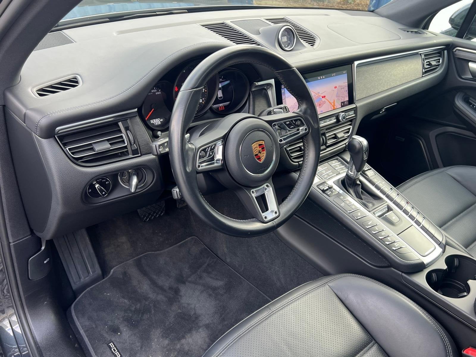 Foto 16 van Porsche Macan 2.9 GTS Orgineel Nederlandse auto met volledig