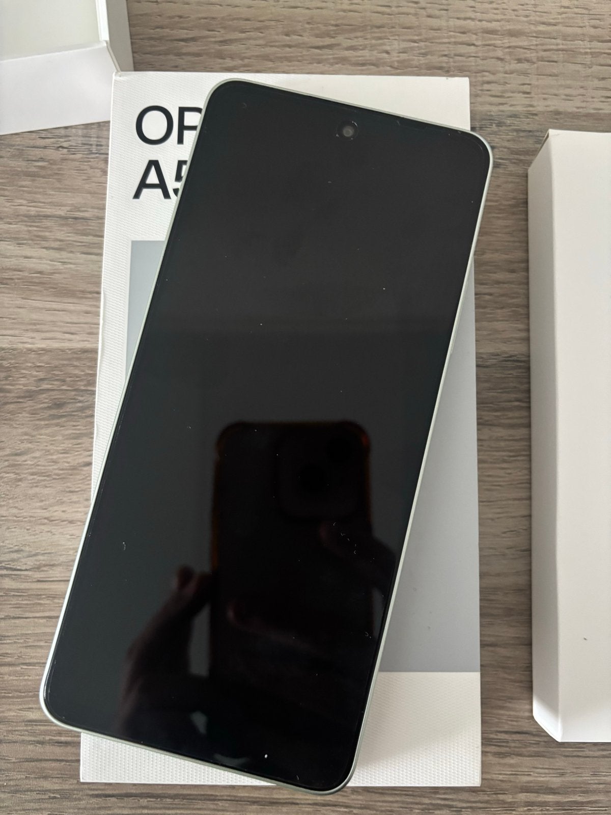 Oppo A5 Pro 5G - Nieuw in doos, Olive Green, Telecommunicatie, Ophalen, Overige modellen, Nieuw, Zonder simlock