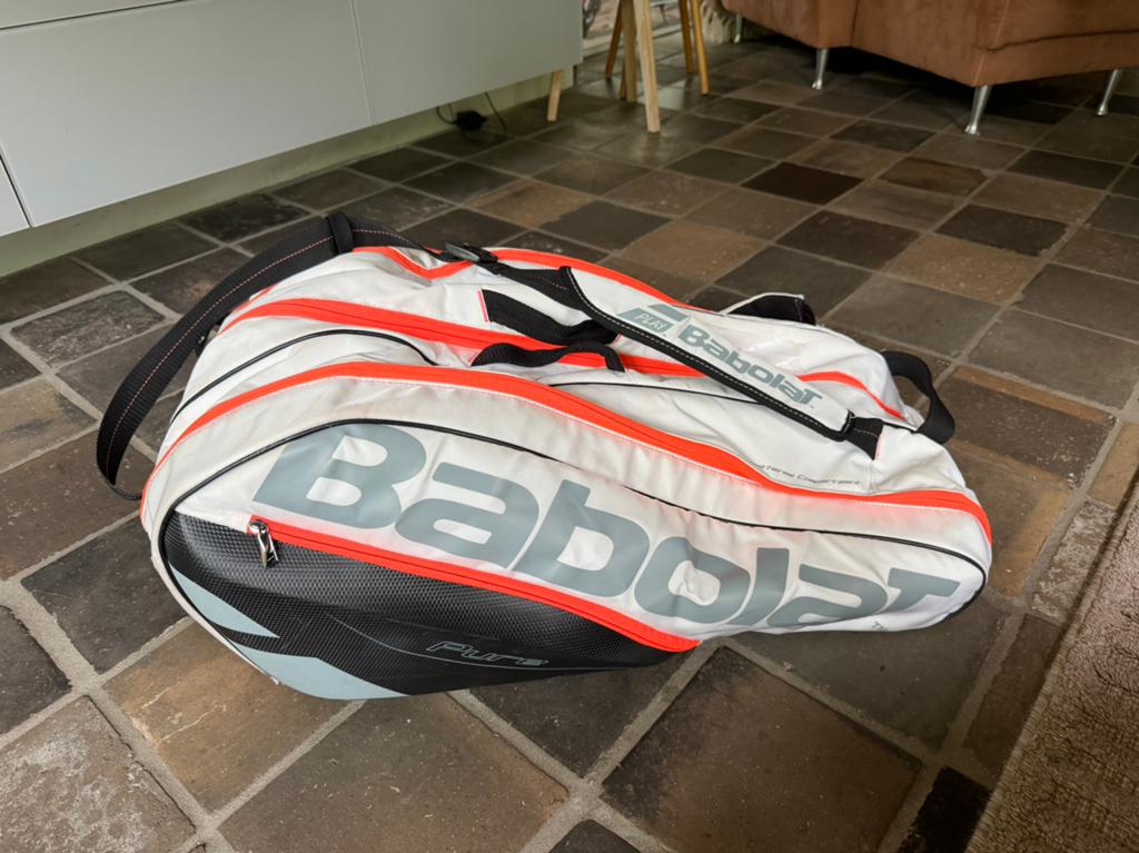 Pure strike tas, Sport en Fitness, Tennis, L2, Ophalen of Verzenden, Zo goed als nieuw, Tas