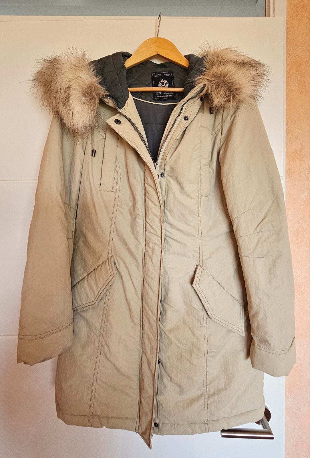 Halflange winterjas van BoMont maat 38, Maat 38/40 (M), BoMont, Beige, Ophalen of Verzenden