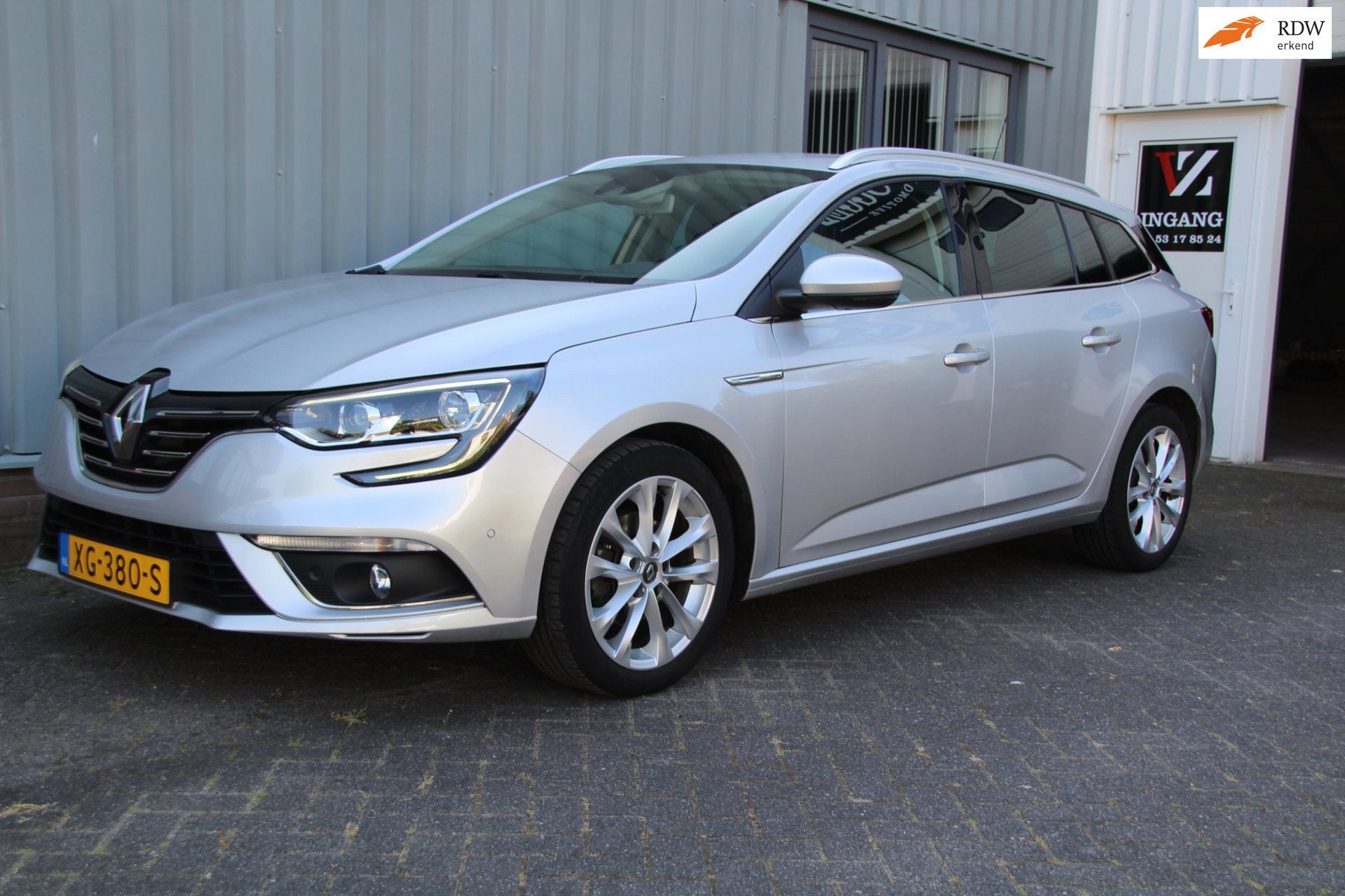 Renault Mégane Estate 1.2 TCe Bose Automaat Dealer onderhou, Gebruikt, Euro 6, Leder en Stof, 132 pk