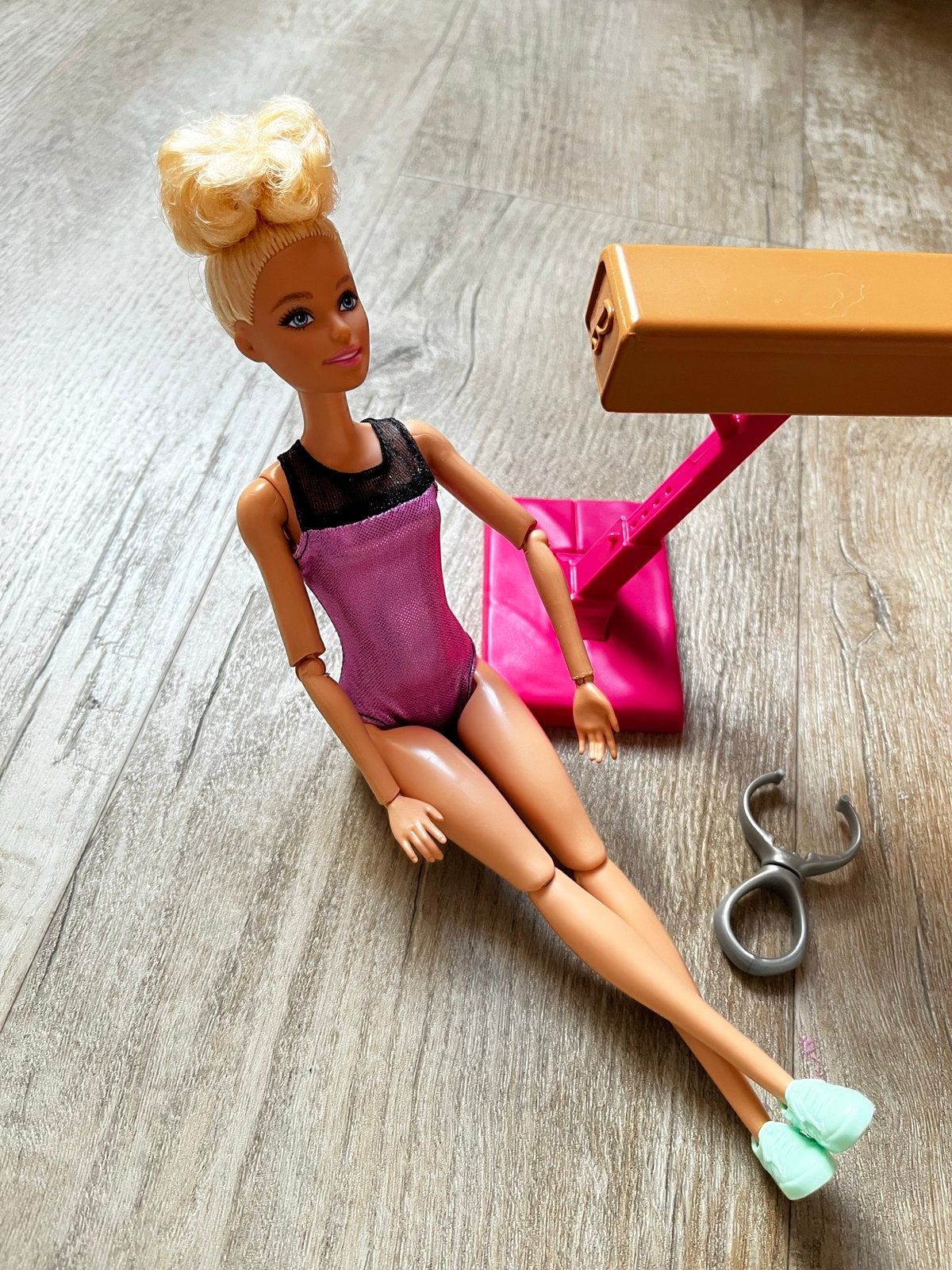 Turn Barbie met accessoires - Laat de turnfantasie los!, Ophalen of Verzenden, Gebruikt, Barbie