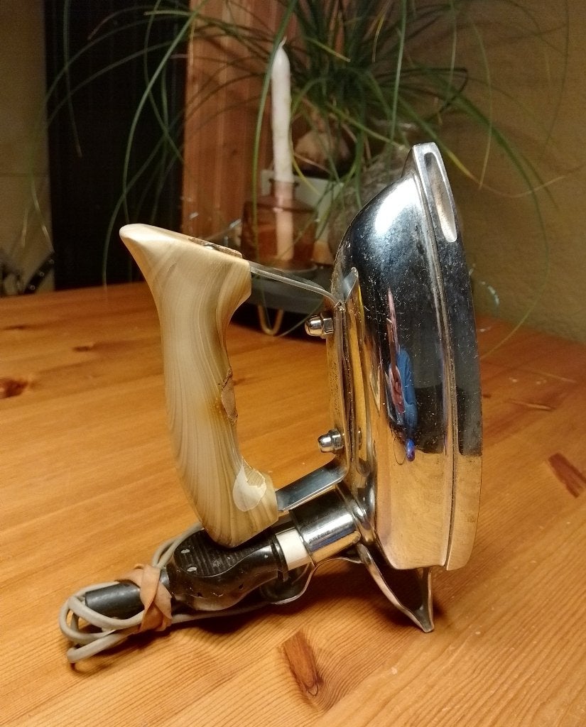 Strijkijzer Vintage AEG, Ophalen of Verzenden