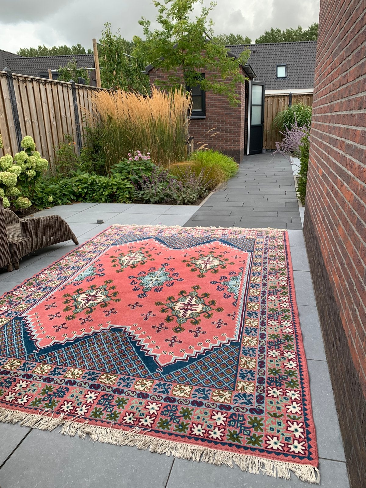 Prachtig Sfeervol Kleurrijk Handgeknoopt Vintage Vloerkleed., Ophalen