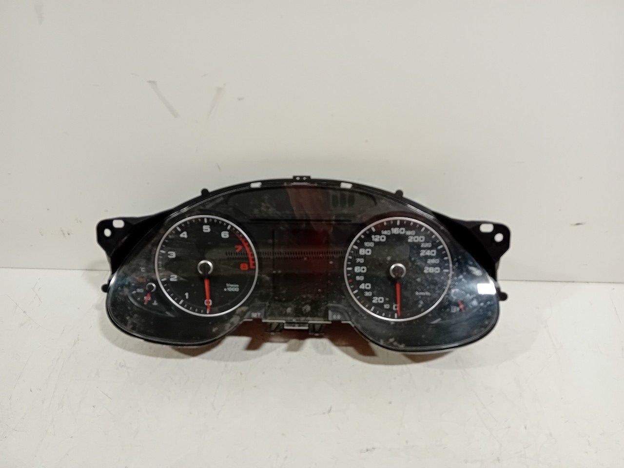Cockpit Audi A4, Auto-onderdelen, Dashboard en Schakelaars, Onderdelen@venauto.nl, Van der Ven Autorecycling B.V., Gebruikt, Ettenseweg 76, 4706 PB Roosendaal, The Netherlands
