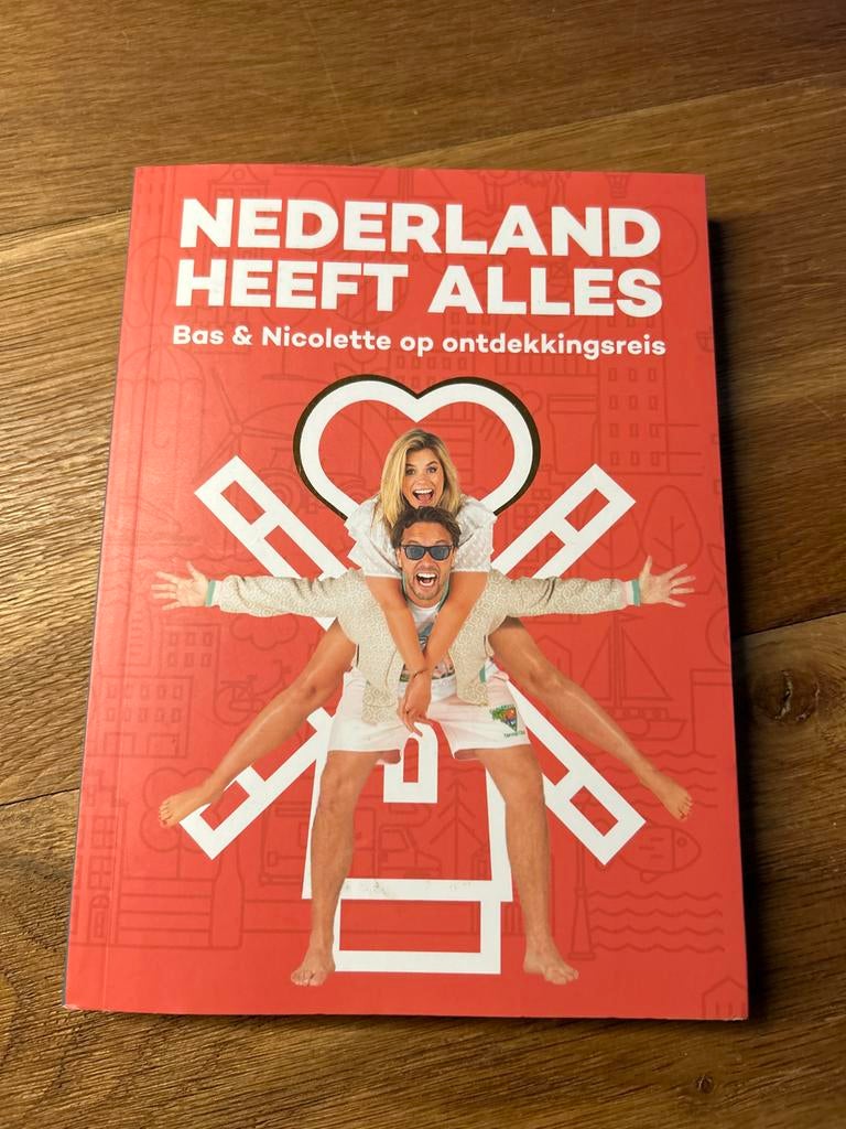 Nederland Heeft Alles - Reisgids, Boeken, Reisgidsen, Overige merken, Ophalen of Verzenden, Zo goed als nieuw, Reisgids of -boek