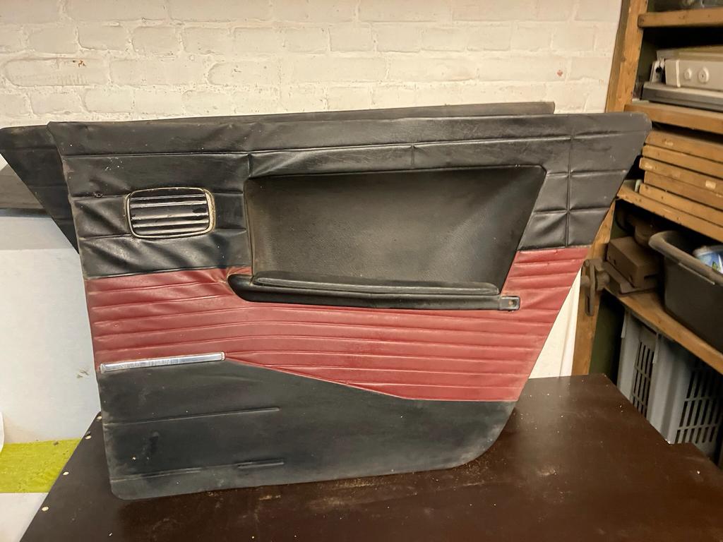 NSU 110 Zijpanelen Interieur Achterbank, Ophalen of Verzenden, Gebruikt, Oldtimer onderdelen