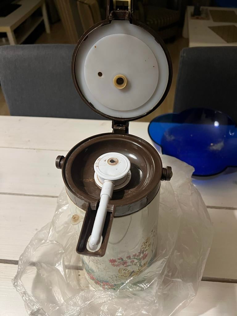 Thermoskan met Pomp - Warm & Koud, Ophalen, Gebruikt