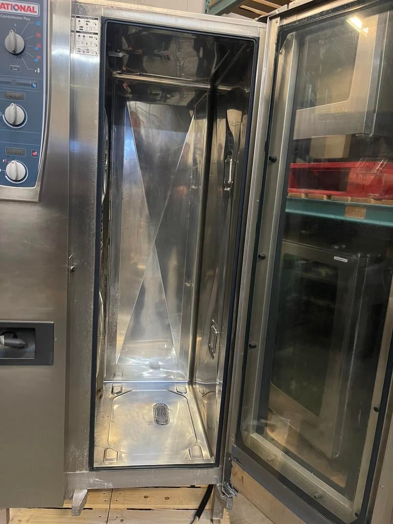 Rational CMP201E Combi Steamer zelfreinigend met inrijwagen, Ophalen, Ovens, Magnetrons en Steamers