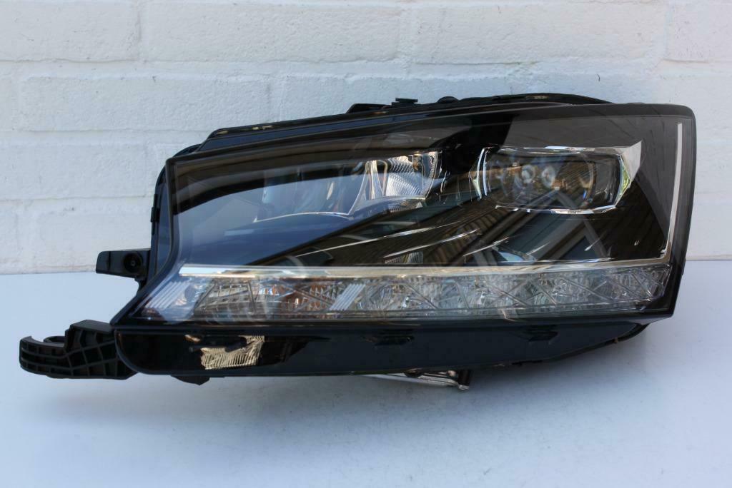 Koplamp Skoda Fabia 3 Facelift LED Origineel ! MOOI ! 2019 !, Ophalen of Verzenden, Gebruikt, Skoda