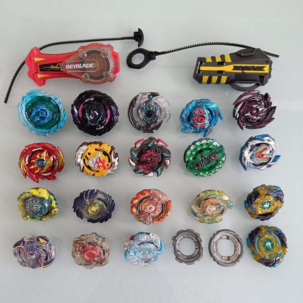 Lot  Beyblades met launchers, Verzamelen, Speelgoed, Ophalen of Verzenden, Gebruikt