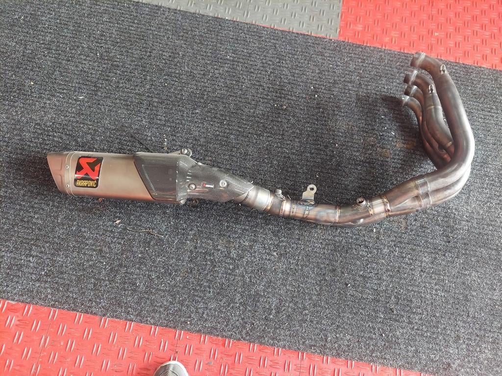 Full Akrapovic R1 R1m 2015 2016 2017 enz, Motoren, Ophalen of Verzenden