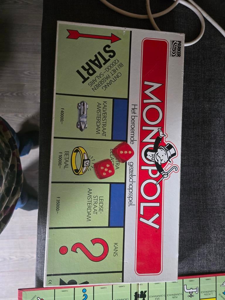 Monopoly met metalen pionnetjes, Hobby en Vrije tijd, Gezelschapsspellen | Bordspellen, Ophalen of Verzenden