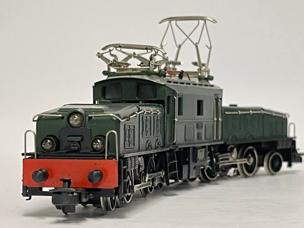 ** KROKODIL ** MÄRKLIN 3015 ** Zeer mooi in NIEUWSTAAT! ** 4, Wisselstroom, Locomotief, Ophalen of Verzenden, Zo goed als nieuw