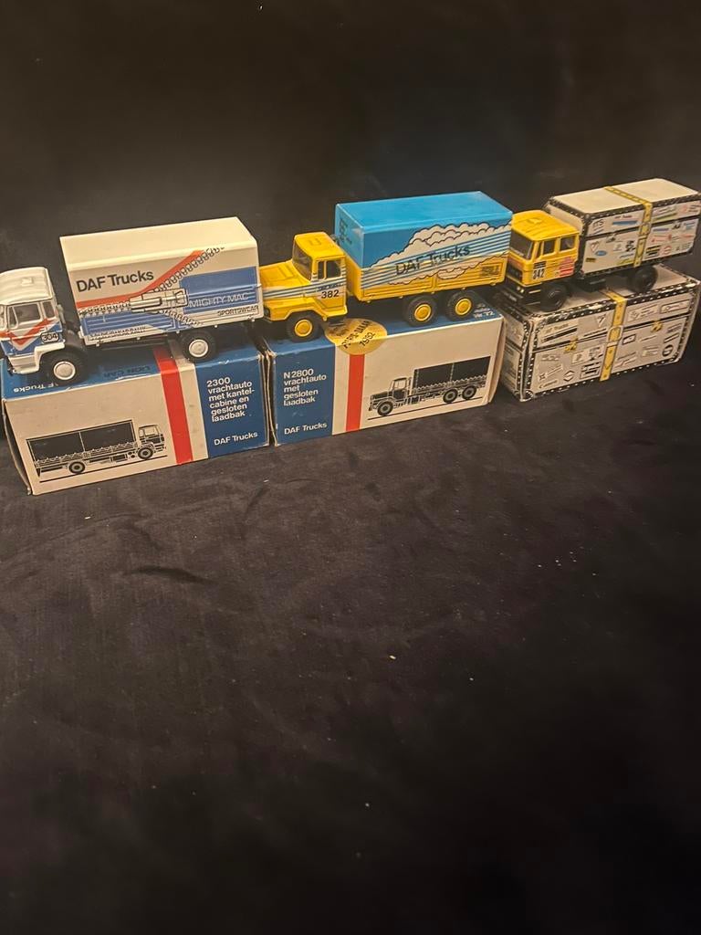 Dakar DAF klassieke set 1981/82 en 83 1.50!!, Hobby en Vrije tijd, Modelauto's | 1:50, Zo goed als nieuw, Bus of Vrachtwagen, Lion Toys