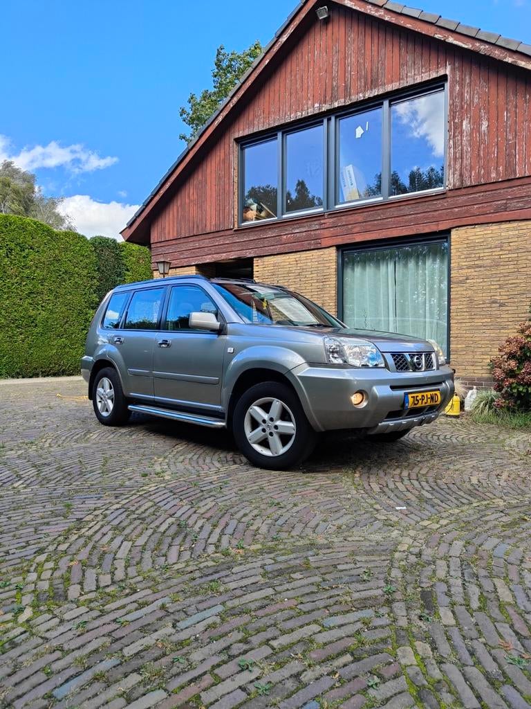 Nissan X-Trail 2.5 sport plus AUT AWD/FWD 2004, Auto's, Nissan, Automaat, 1350 kg, 4 cilinders, 1465 kg