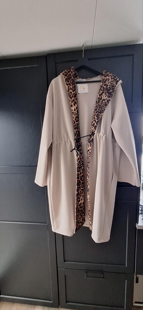 Vest, Kleding | Dames, Truien en Vesten, Ophalen of Verzenden, Nieuw, Maat 46/48 (XL) of groter, Beige