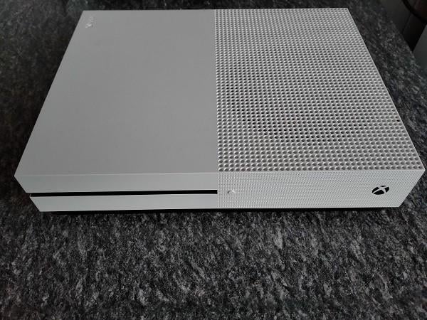 xbox one s met controller en logitech g920 racestuur, Ophalen, 500 GB, Xbox One S, Zo goed als nieuw