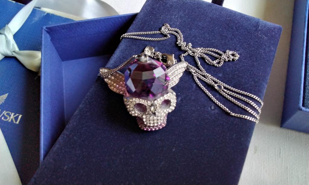 Swarovski Ketting met Pendant Skull ZELDZAAM uniek, Zo goed als nieuw, Steen of Mineraal, Zilver, Ophalen