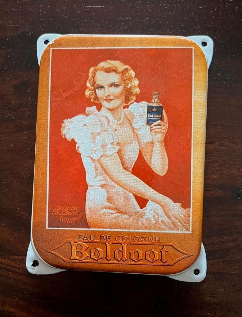 Boldoot eau de cologne muurschild emaille deurpostje, Verzamelen, Merken en Reclamevoorwerpen, Verzenden, Zo goed als nieuw, Reclamebord