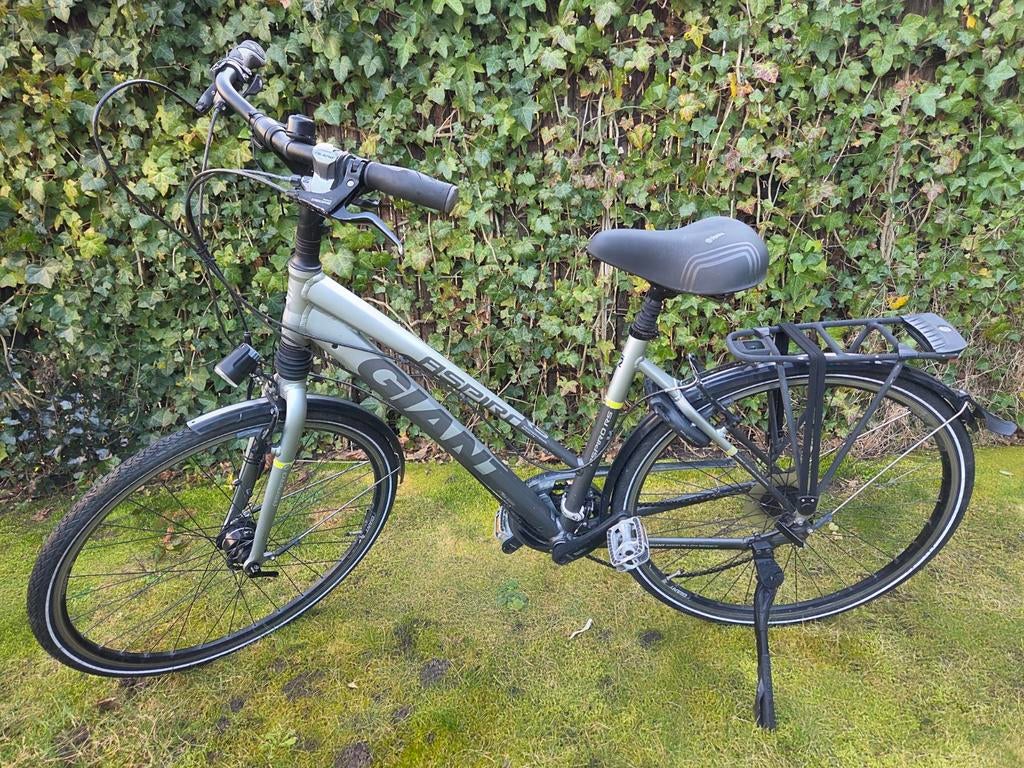 Giant Aspiro Tour Fiets, Fietsen en Brommers, Ophalen of Verzenden, Zo goed als nieuw, Meer dan 20 versnellingen, Giant