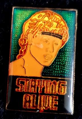 Staying Alive pin, Verzenden, Nieuw, Transport, Speldje of Pin