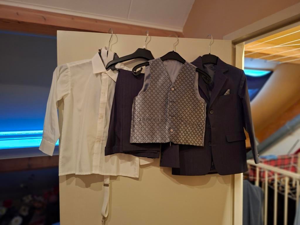 Mini Trouwpak Maat 7 - Broek, Vest, Jasje, Strik & Overhemd, Ophalen of Verzenden, Zo goed als nieuw, Onbekend, Jongen