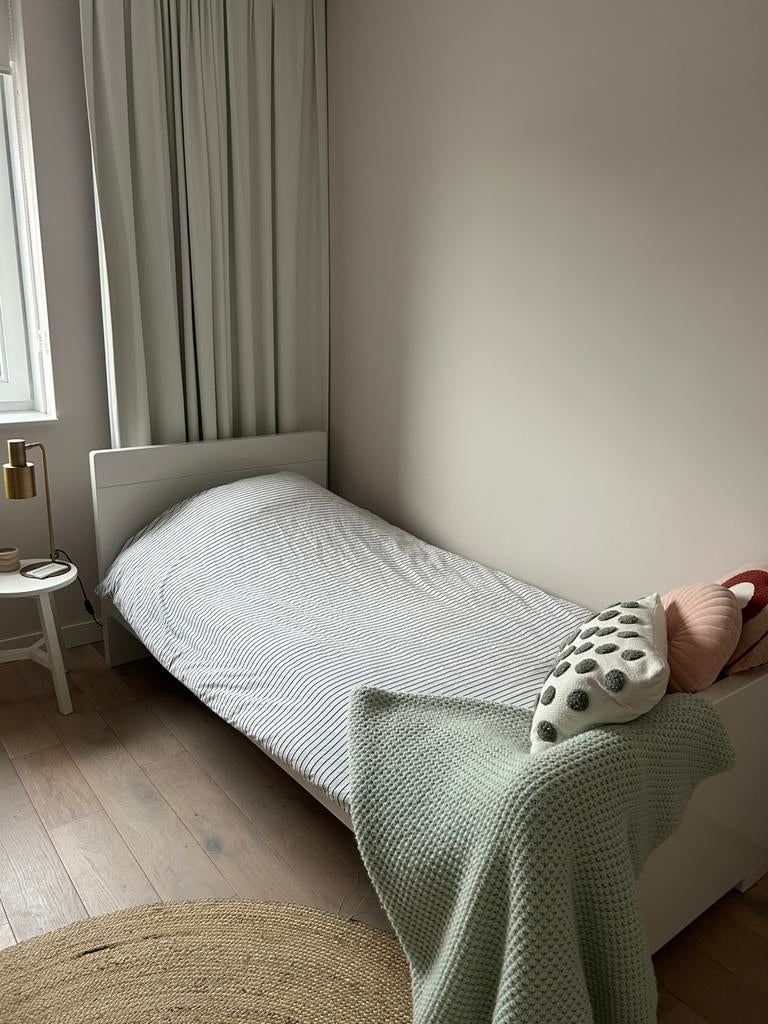 Eenpersoons bed hoogglans wit eventueel met matras, Huis en Inrichting, Slaapkamer | Bedden, Ophalen, Gebruikt, 90 cm, Eenpersoons