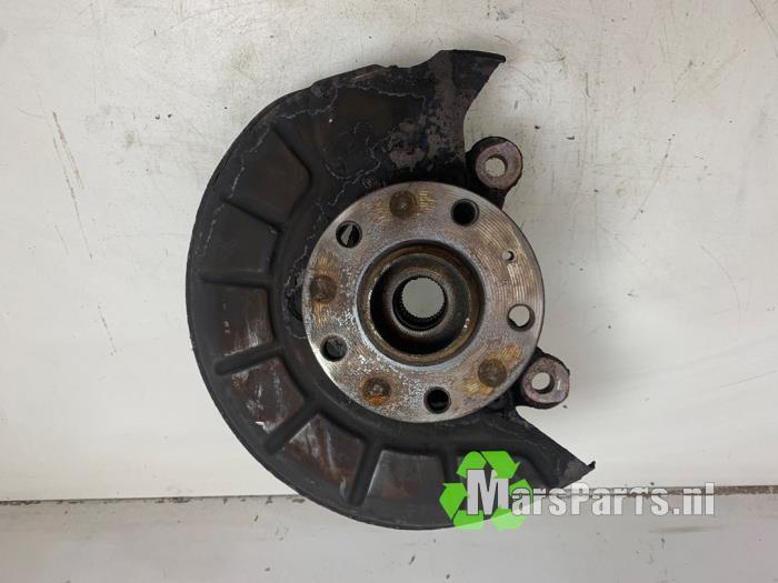 Fusee links-voor van een Volkswagen Golf, Gebruikt, -, Volkswagen, -