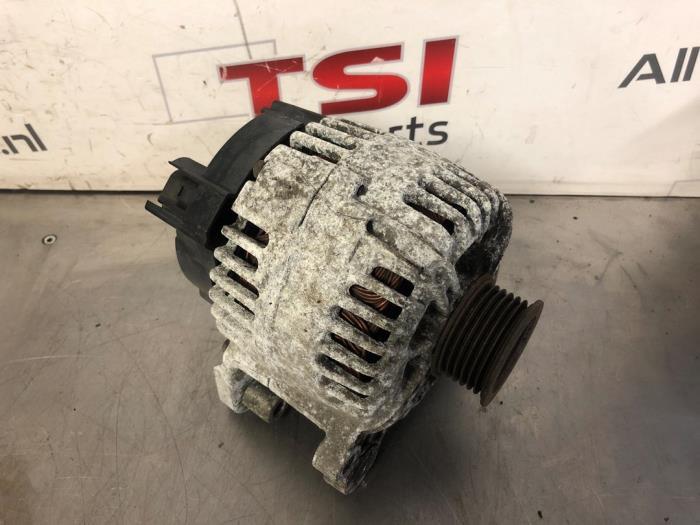 Dynamo van een Volkswagen Golf, Gebruikt, -, Volkswagen, -