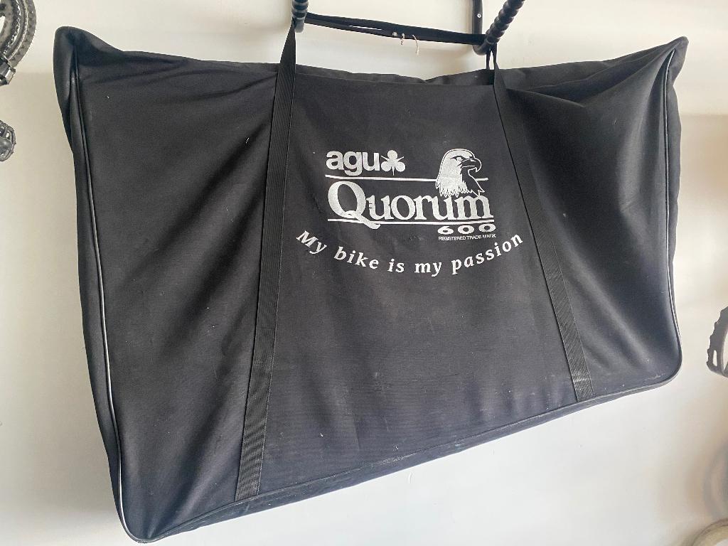 Te koop: 2 Agu fietskoffers uit de quorum 600-serie., Ophalen, Gebruikt, Overige typen