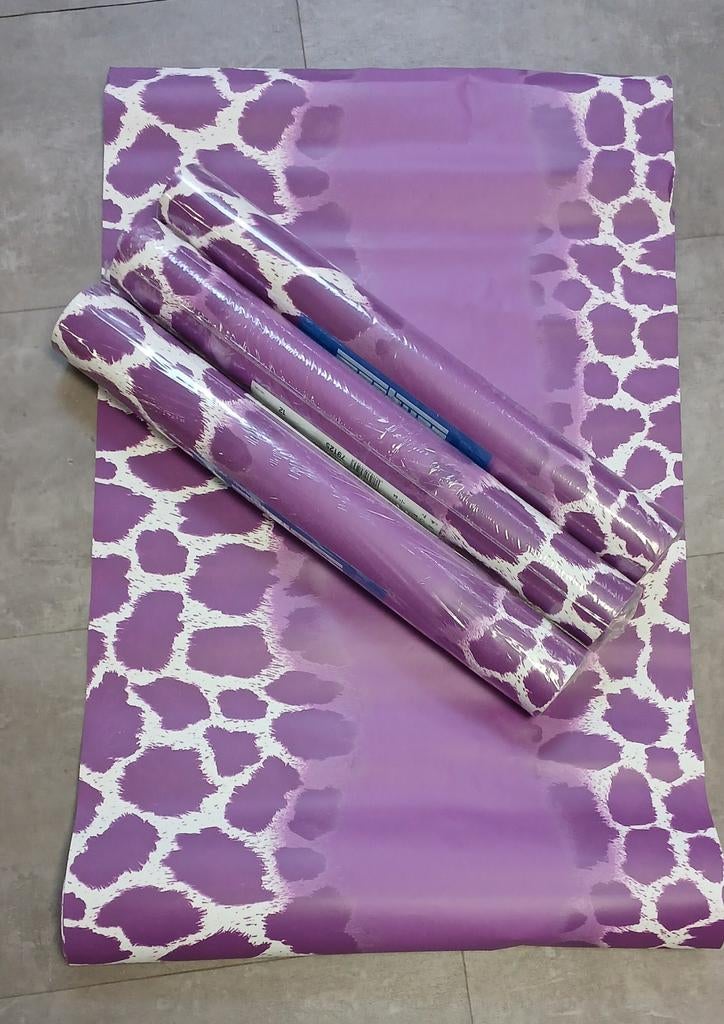 Behang giraffe print vliesbehang paars, Huis en Inrichting, Stoffering | Behang, Ophalen of Verzenden, Minder dan 10 m², Paars