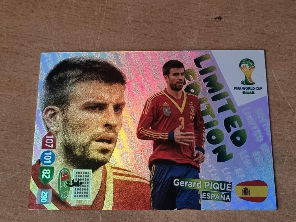 Panini Adrenalyn xl Fifa World Cup 2014 Limited Piqué, Ophalen of Verzenden, Zo goed als nieuw