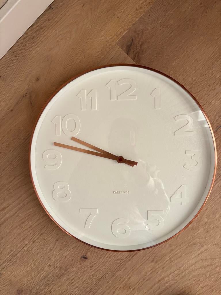Karlsson Klok Mr. White met koperen details, Ophalen of Verzenden, Nieuw, Analoog, Wandklok