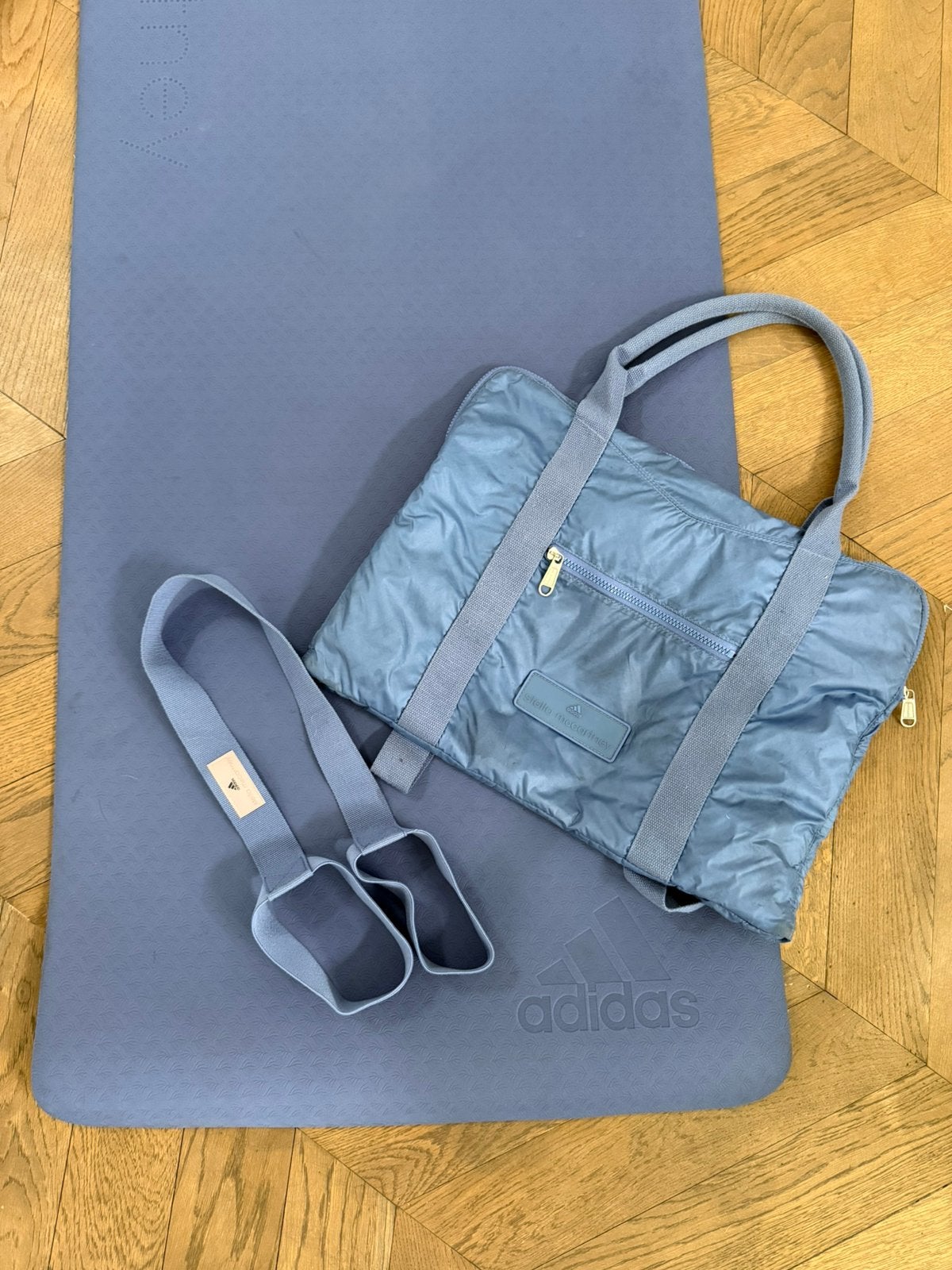 Stella McCartney yoga set, Ophalen of Verzenden, Gebruikt, Yogatas