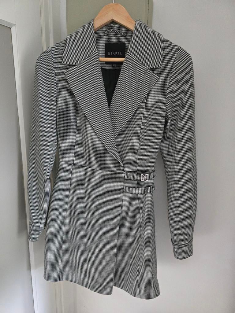 Nikkie pied-de-poule jurk maat 32, Kleding | Dames, Ophalen of Verzenden, Zo goed als nieuw, Maat 34 (XS) of kleiner, Zwart