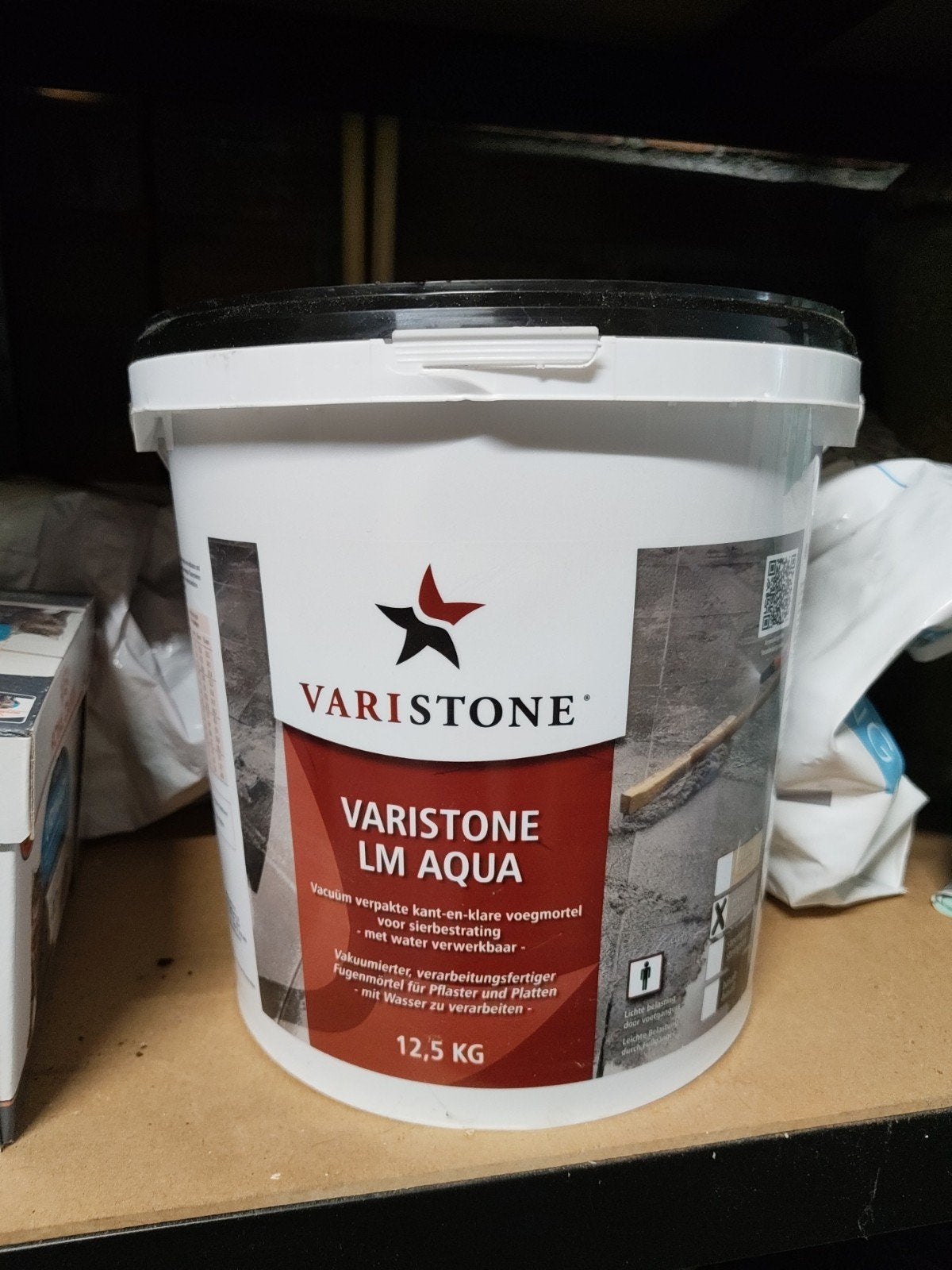 Varistone LM Aqua Voegmortel - Bijna Volle Emmer, Ophalen of Verzenden